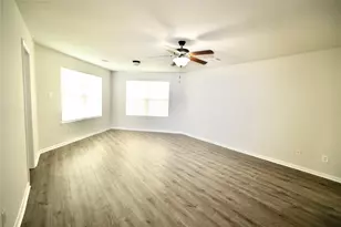 19010 Remington Springs Dr, Houston, TX 77073 - Photo 17