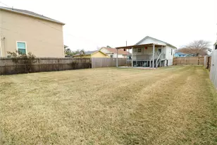 5506 Ave Q 1/2, Galveston, TX 77551 - Photo 25