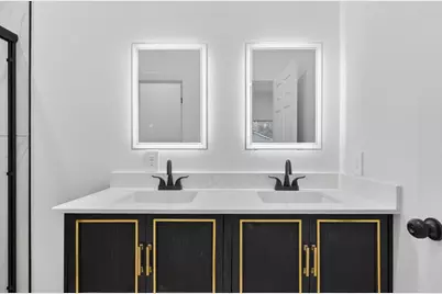 4024 Lila Street, Houston, TX 77026 - Photo 35