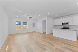 1511 Shimmering Ocean Wy, Iowa Colony, TX 77583 - Photo 9