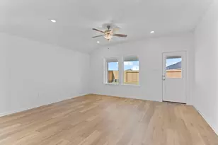 1511 Shimmering Ocean Wy, Iowa Colony, TX 77583 - Photo 17