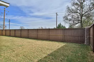14010 Longstreet Building 19, Willis, TX 77318 - Photo 7