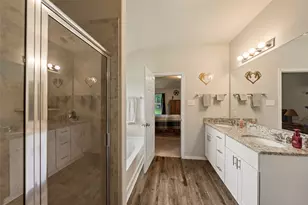 9813 Cold Creek Dr, Conroe, TX 77306 - Photo 15
