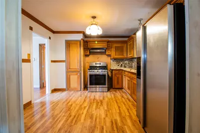 6038 Belcrest Street, Houston, TX 77033 - Photo 9