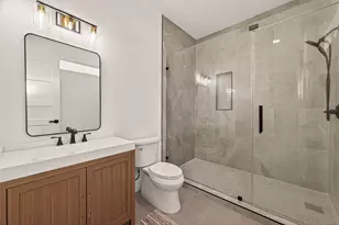 301 Vincent St, Houston, TX 77009 - Photo 31