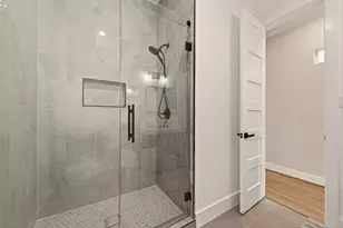 301 Vincent St, Houston, TX 77009 - Photo 25