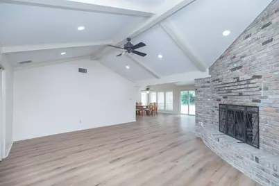 921 Victoria Drive, Richmond, TX 77469 - Photo 7