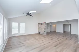 921 Victoria Dr, Richmond, TX 77469 - Photo 13