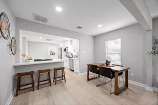 5737 Dorbrandt St, Houston, TX 77023 - Photo 13