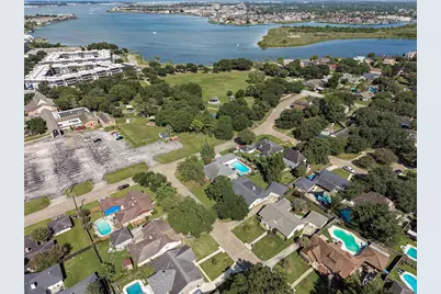 1814 Antigua Lane, Houston, TX 77058 - Photo 43