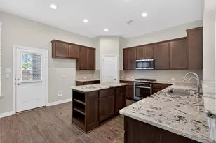 10623 Paula Bluff Ln, Cypress, TX 77433 - Photo 17