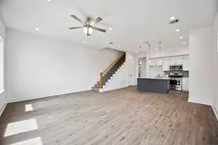 3504 Caplin St, Houston, TX 77026 - Photo 9