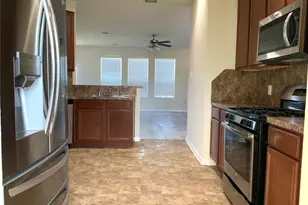 2543 Tucker Creek Dr, Fresno, TX 77545 - Photo 3