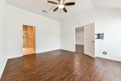 3327 S Country Meadows Lane, Pearland, TX 77584 - Photo 13