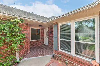 3327 S Country Meadows Lane, Pearland, TX 77584 - Photo 3