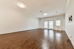 3327 S Country Meadows Ln, Pearland, TX 77584 - Photo 5