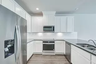 11014 Cres Light Way, Houston, TX 77043 - Photo 1