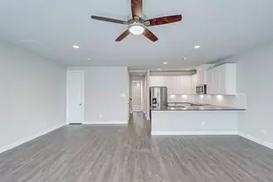11014 Cres Light Way, Houston, TX 77043 - Photo 3