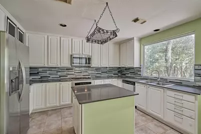 59 W Gaslight Place, The Woodlands, TX 77382 - Photo 21