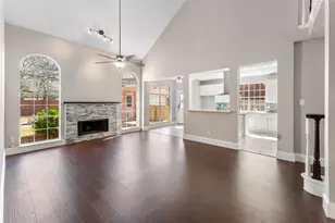 1514 Briarbend Dr, Sugar Land, TX 77479 - Photo 9