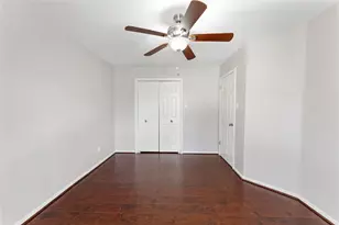 1514 Briarbend Dr, Sugar Land, TX 77479 - Photo 35