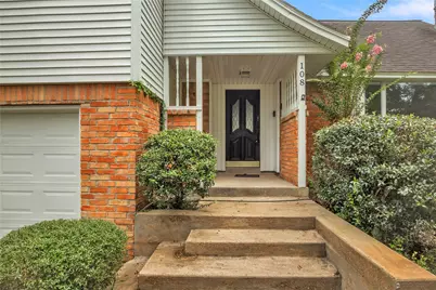 108 Woodland Road, Lake Jackson, TX 77566 - Photo 3