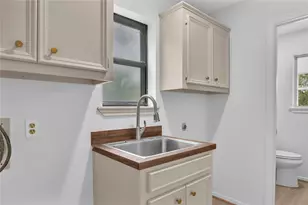 108 Woodland Rd, Lake Jackson, TX 77566 - Photo 17