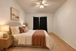 8055 Cambridge St, Houston, TX 77054 - Photo 9