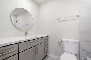 10211 Sugar Branch Dr, Houston, TX 77036 - Photo 7