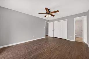 10814 Parkland Woods Dr, Sugar Land, TX 77498 - Photo 25