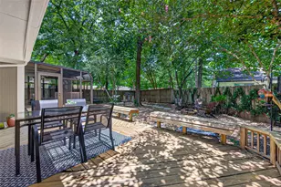 1 Still Glen Ct, The Woodlands, TX 77381 - Photo 37