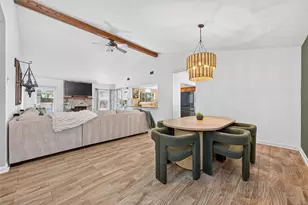1 Still Glen Ct, The Woodlands, TX 77381 - Photo 9