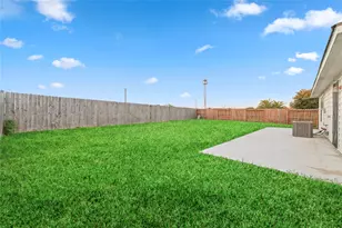 7042 Durango Creek Ln, Katy, TX 77449 - Photo 5