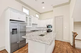 308 W Bell St, Houston, TX 77019 - Photo 21