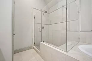 308 W Bell St, Houston, TX 77019 - Photo 47