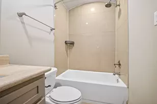 308 W Bell St, Houston, TX 77019 - Photo 13