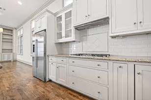 308 W Bell St, Houston, TX 77019 - Photo 15