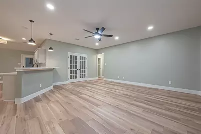 2 Garden Lodge Place, The Woodlands, TX 77382 - Photo 11