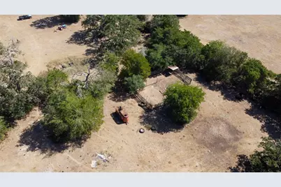 2502 Pettit Lane, Schulenburg, TX 78956 - Photo 15