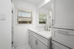 5834 Braesheather Dr, Houston, TX 77096 - Photo 23