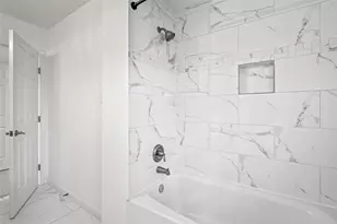 5834 Braesheather Dr, Houston, TX 77096 - Photo 27