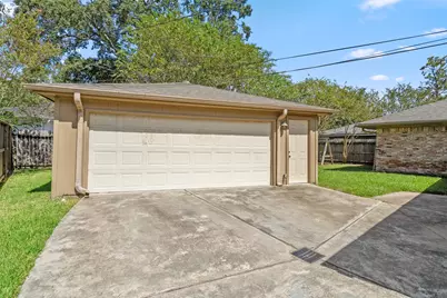 5834 Braesheather Drive, Houston, TX 77096 - Photo 31