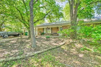 309 Heath Avenue, Madisonville, TX 77864 - Photo 3