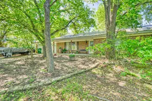 309 Heath Ave, Madisonville, TX 77864 - Photo 3