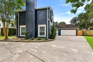 10507 Normont Dr, Houston, TX 77070 - Photo 3