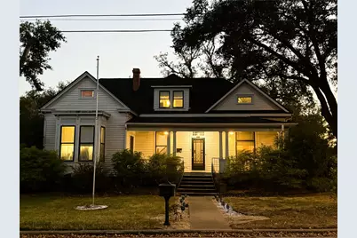 303 E Austin Street E, Bellville, TX 77418 - Photo 25