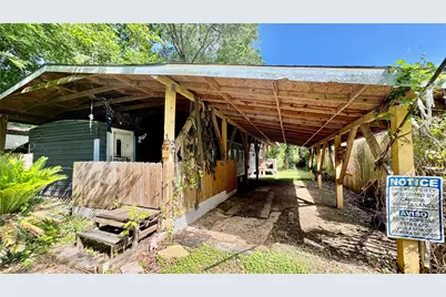 405 E Waring Street, Dayton, TX 77535 - Photo 17
