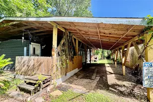 405 E Waring St, Dayton, TX 77535 - Photo 17