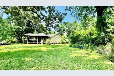 405 E Waring Street, Dayton, TX 77535 - Photo 5