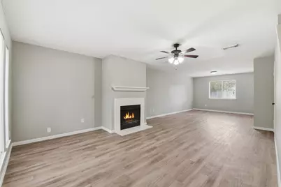 5921 Santa Fe Circle, Dickinson, TX 77539 - Photo 7